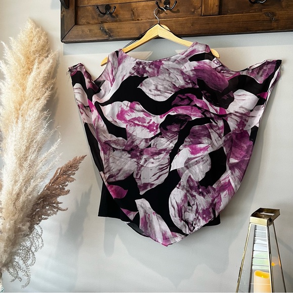 Size XL Flowy Blouse - Picture 2 of 4